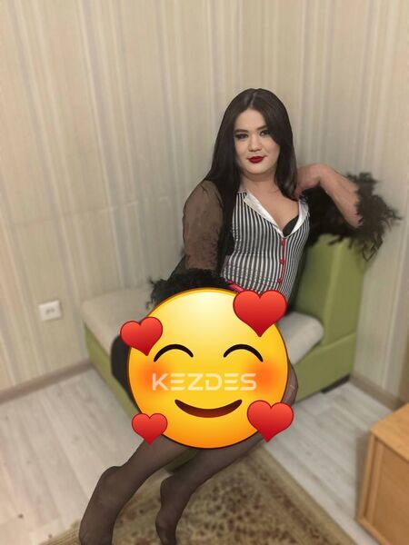 Бразильская попа Герта  Астана фото — 2